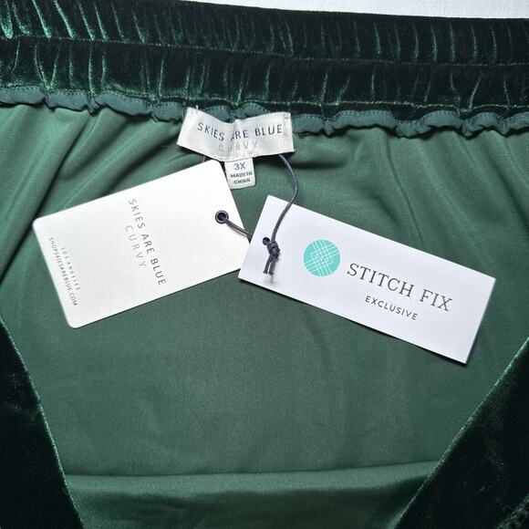 Skies Are Blue Curvy Green Velvet Skirt Womens 3X Pockets Stretch Pull On NWT - Picture 3 of 11